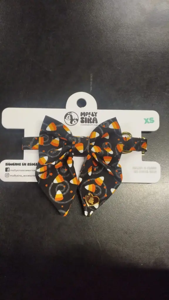 Molly & Sira Collar + Sailor Halloween Candy Corn