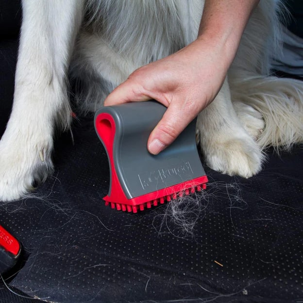 Kurgo Shed Sweeper - Dog Hair Remover